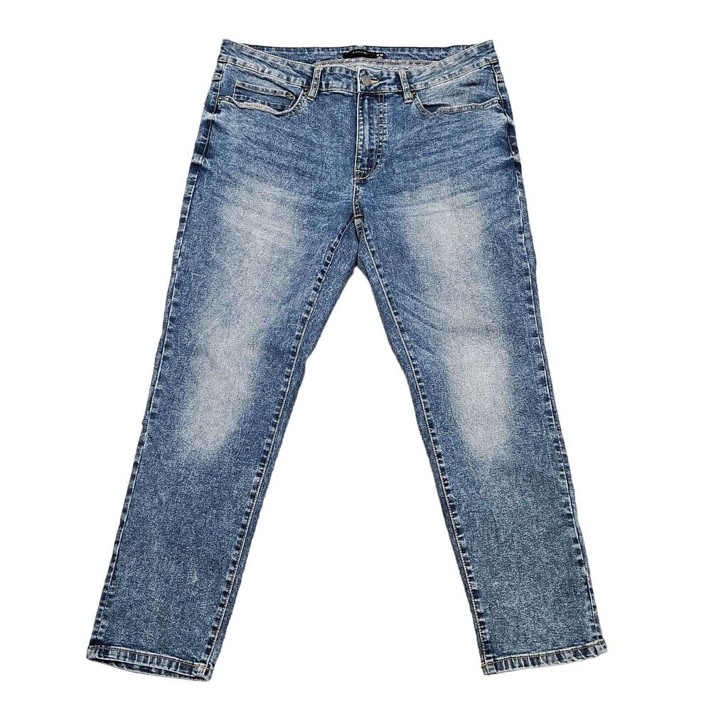 Tahari Women's Medium Wash Straight Leg Cotton Blend Blue Denim Jeans Size 34